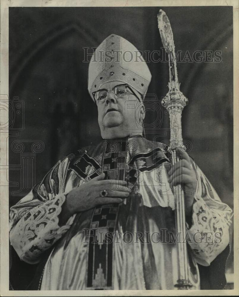 Load image into Gallery viewer, 1972 Press Photo Bishop Edward J. Maginn, Albany, New York - tua33204
