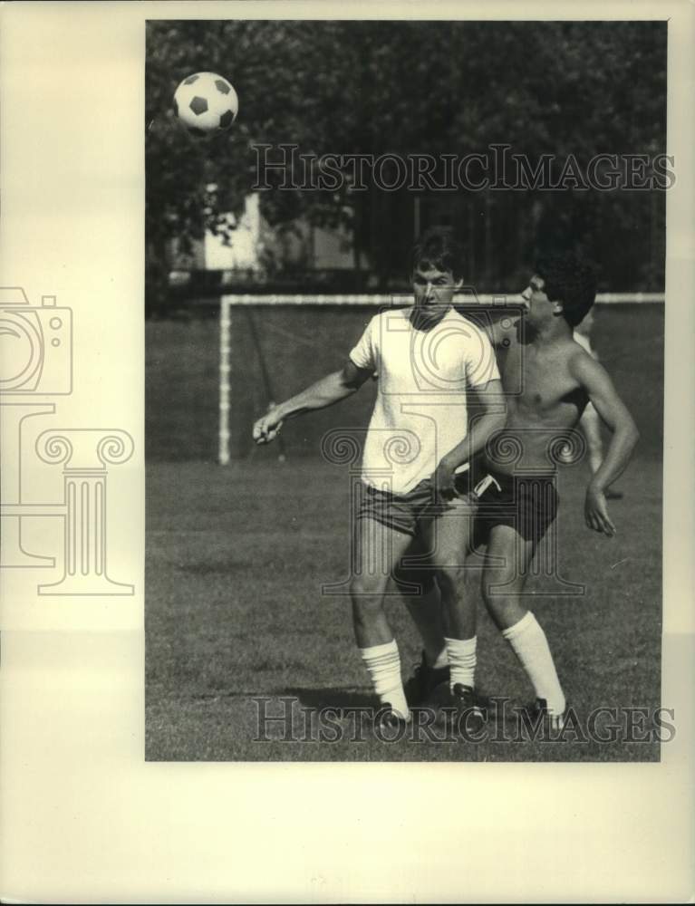 Press Photo Union College varsity soccer team plays scrimmage match in New York- Historic Images