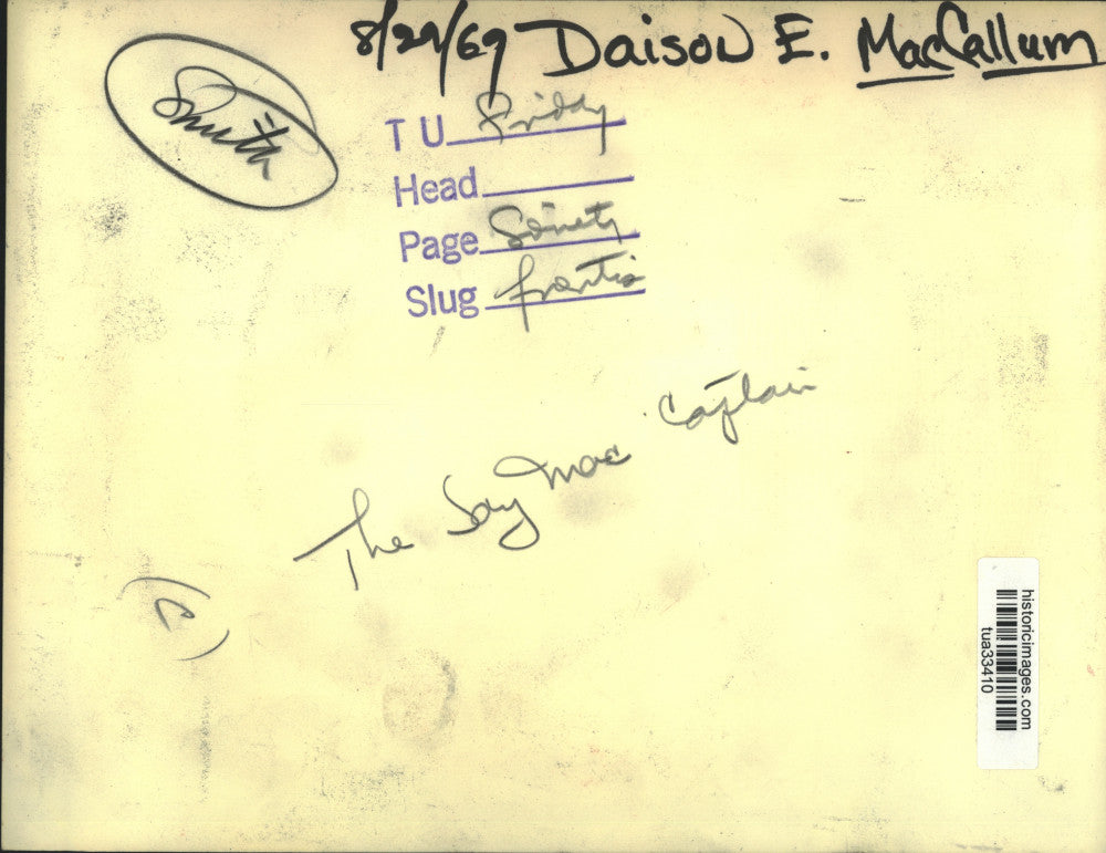 1969 Press Photo Daison E. MacCallum, Captain, pilots the Joy Mac in New York