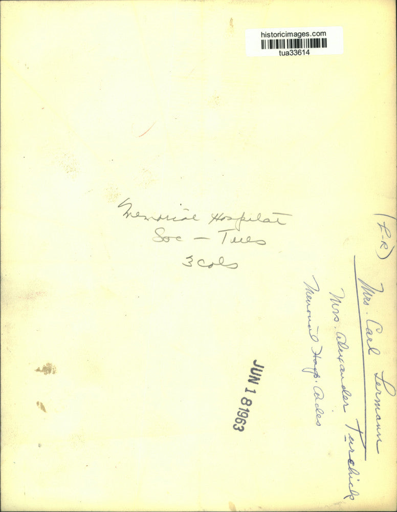 1963 Press Photo Aides sort through clothing at Memorial Hospital, Albany, NY