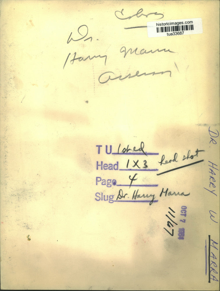 1964 Press Photo Dr Harry W Marra, walks past Board of Assessors office