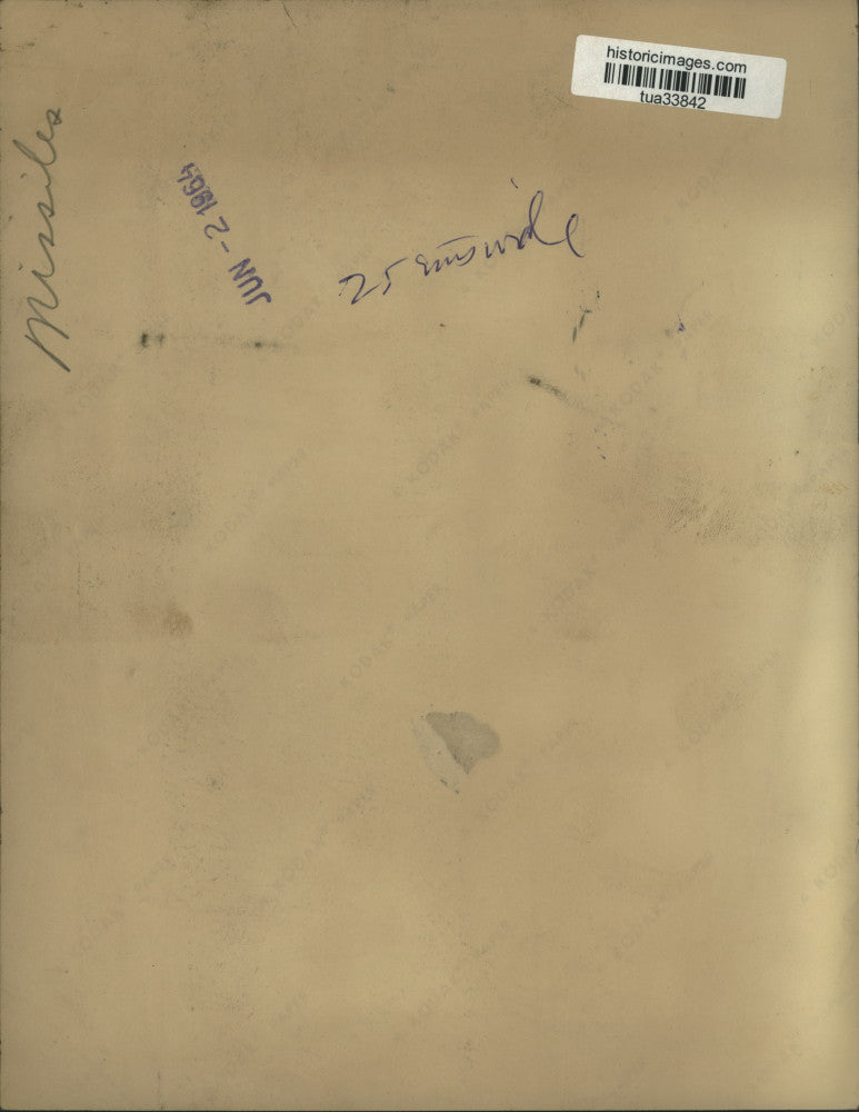 1964 Press Photo Men work at attaching missile to launch pad - tua33842