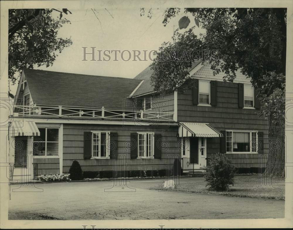 1966 Press Photo Exterior of the Leonard Nursing Home in Albany, New York