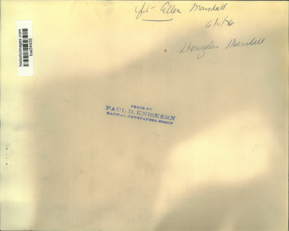 1976 Press Photo Ellen & Douglas Marshall, P.D. Marshall & Co., Albany, New York