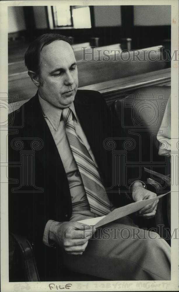 1976 Press Photo Lawrence McGourty, Saratoga County, NY Public Safety Director