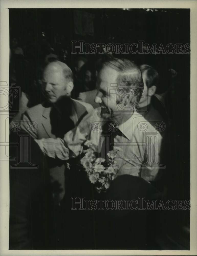 1972 Press Photo US Senator George McGovern visits Albany, New York - tua34819