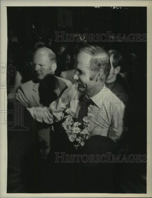 1972 Press Photo US Senator George McGovern visits Albany, New York - tua34819