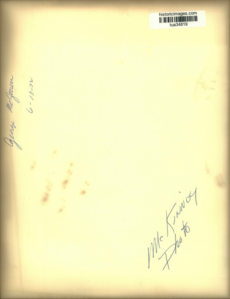 1972 Press Photo US Senator George McGovern visits Albany, New York - tua34819