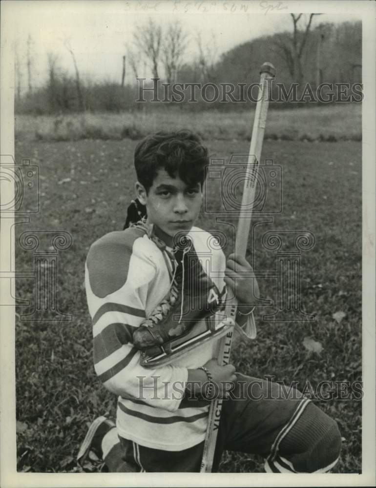 1970 Press Photo New York hockey player Larry McKendry - tua34903- Historic Images