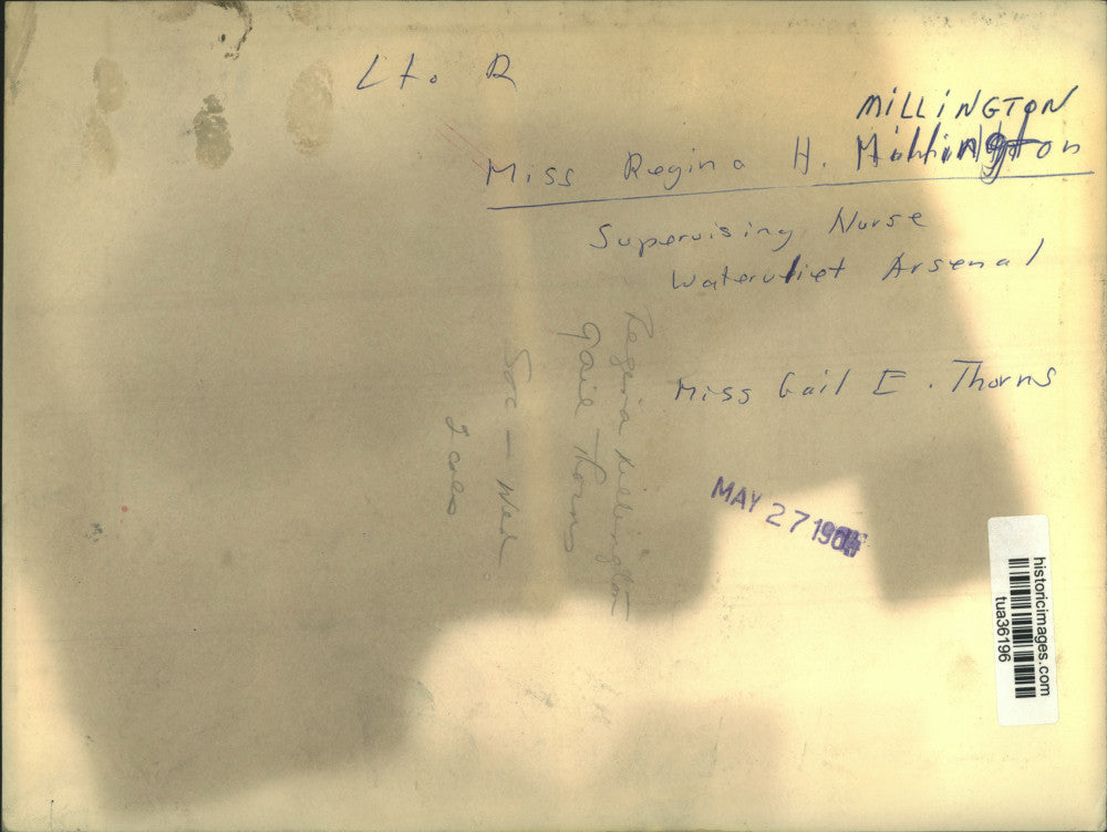 1964 Press Photo Regina Millington & Gail Thorns share lunch in Watervliet, NY