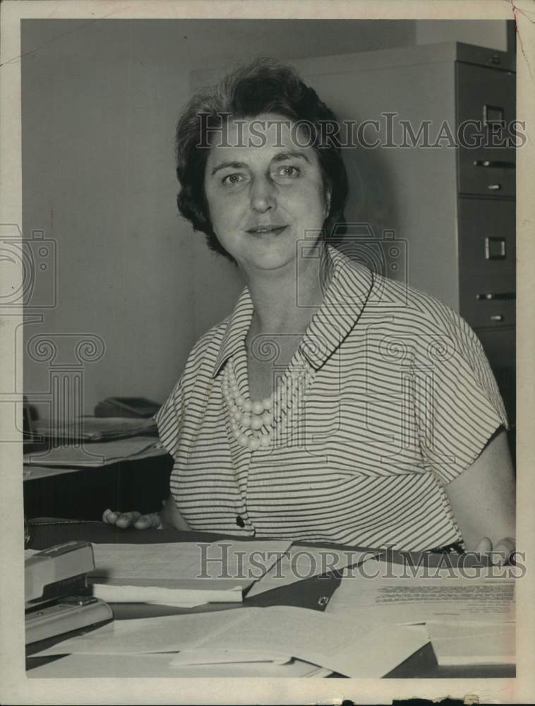 1967 Press Photo Dean Dorothy Major, New York - tua36644