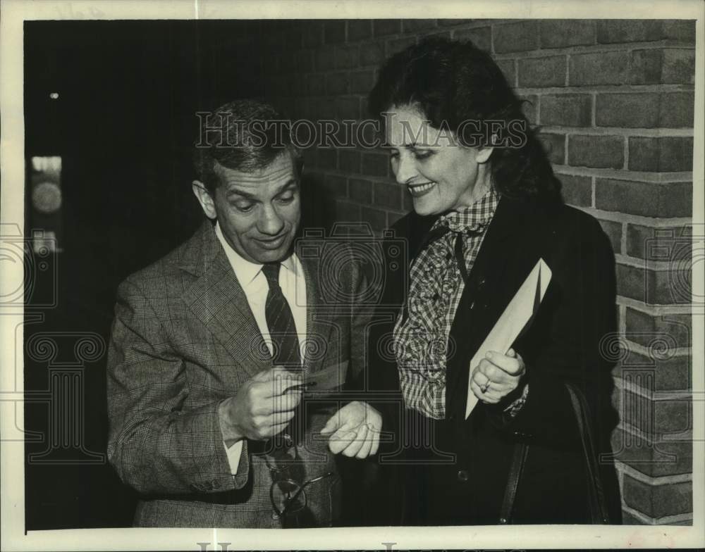 1983 Press Photo Robert Clary with Pola Metzger in Albany, New York - tua40242- Historic Images