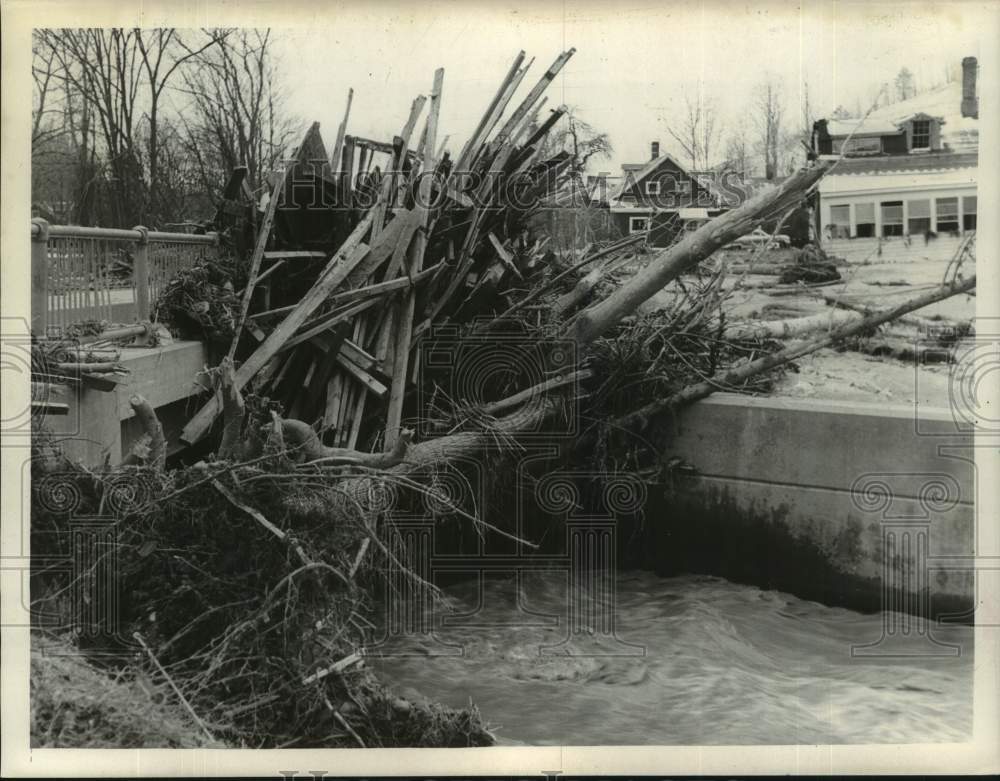 1968 Press Photo Flood debris clogs underpass in Lee, Massachusetts - tua40333- Historic Images