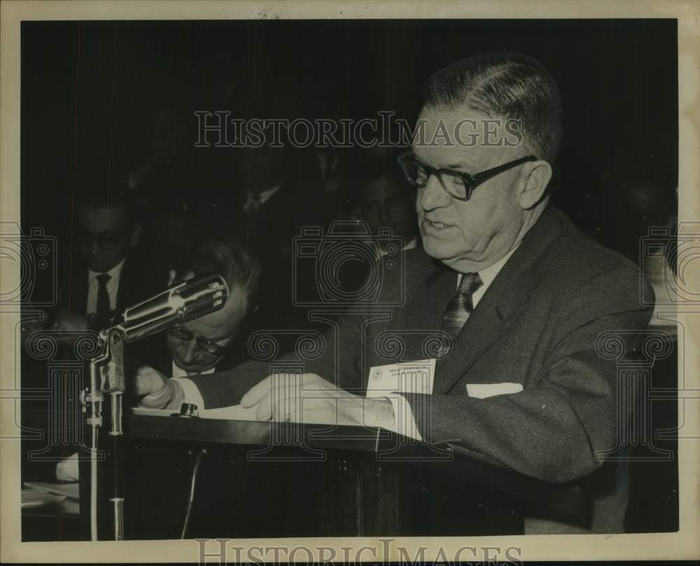 1963 Press Photo Dr. Joseph Lane at Chiropractor Hearing, New York State Capitol- Historic Images