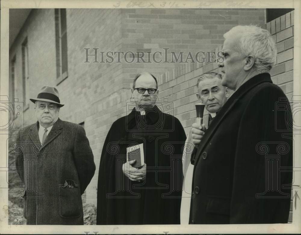 1966 Press Photo Groundbreaking ceremony for Albany, NY children&#39;s hospital- Historic Images