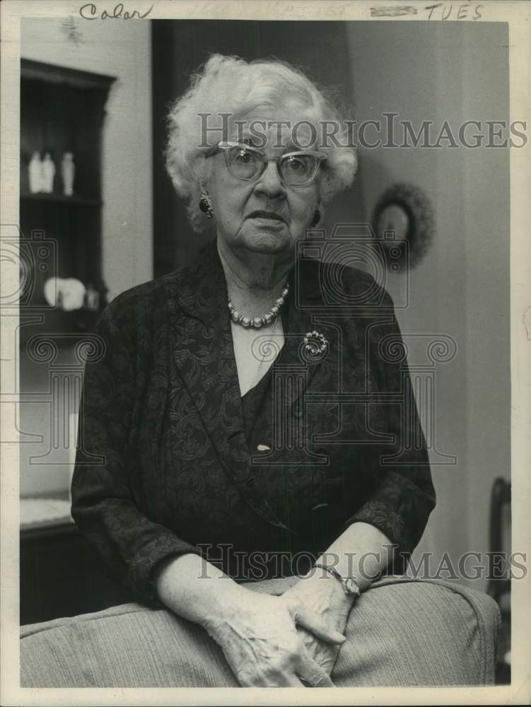 1963 Press Photo Marie LeClaire at Albany, New York Senior Citizens Center- Historic Images