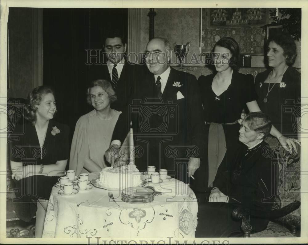 1939 Press Photo 61st birthday celebration for New York Governor Herbert Lehman- Historic Images