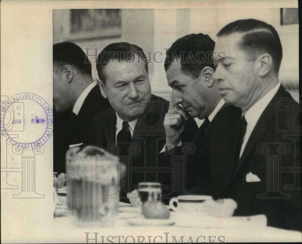 1964 Press Photo New York politicians converse at luncheon in Albany - tua40950- Historic Images