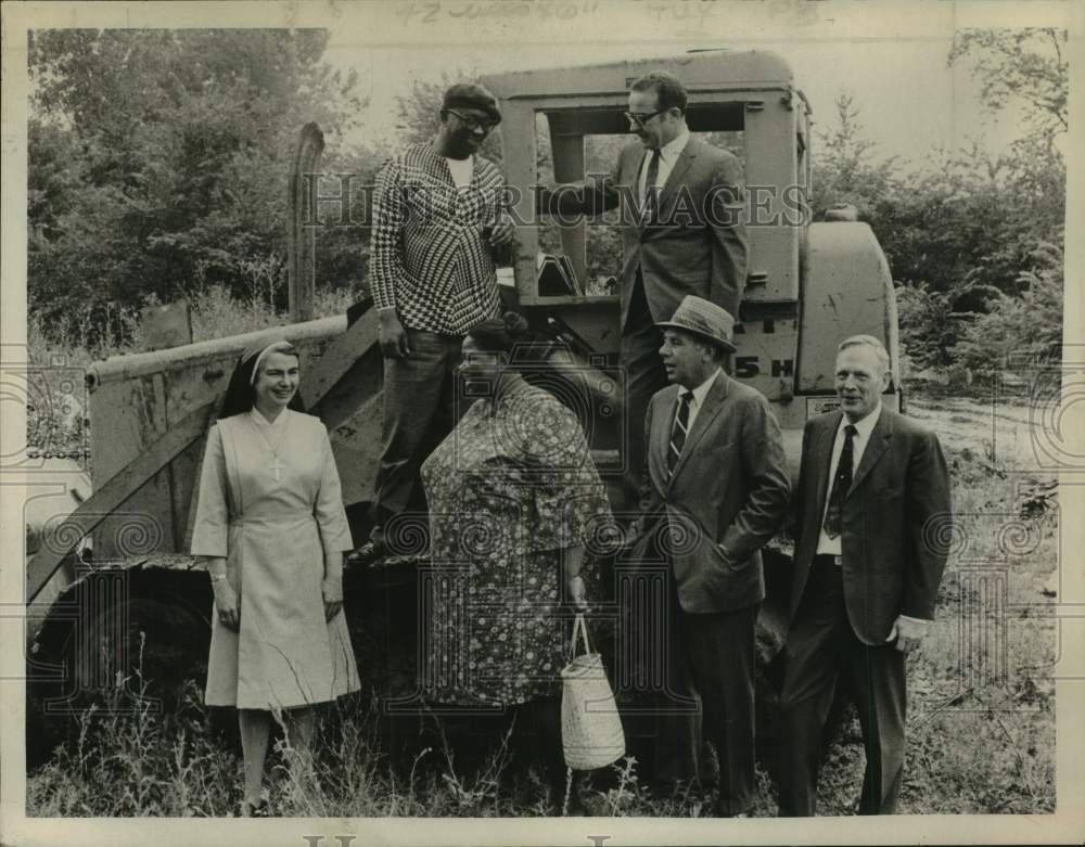 1969 Press Photo Groundbreaking ceremony at Kenwood Academy, Albany, New York- Historic Images