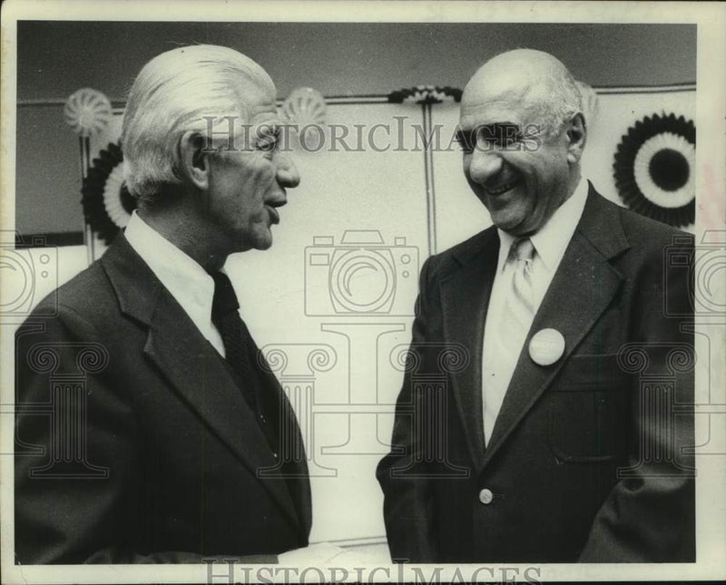 Load image into Gallery viewer, 1979 Press Photo Judge Daniel Prio &amp; Sheriff-elect George Infante in Albany, NY
