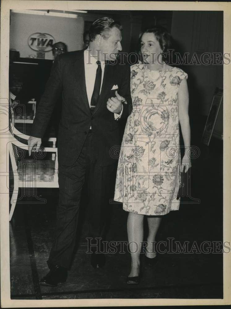 1964 Press Photo Governor & Mrs. Nelson Rockefeller in New York - tua44669- Historic Images