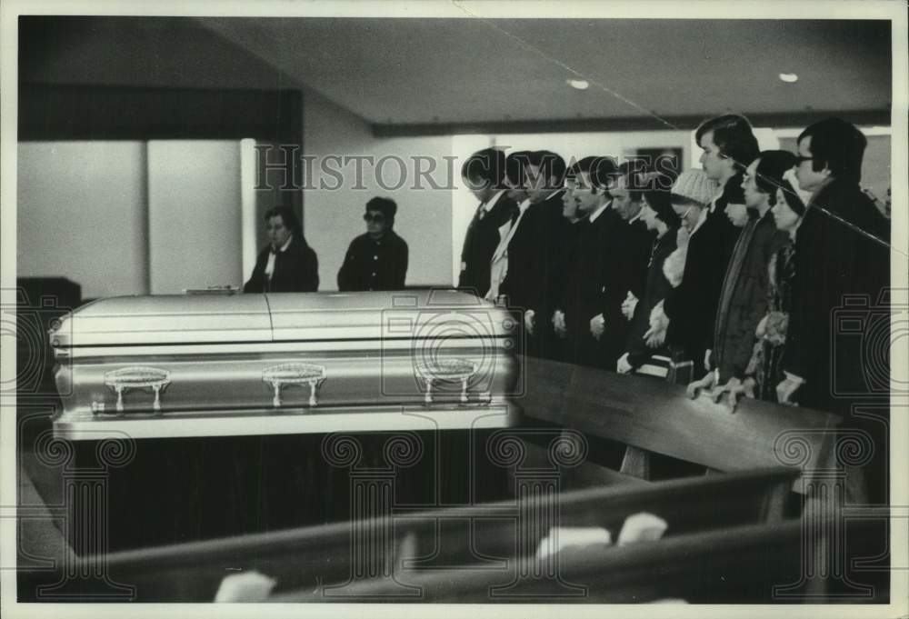 1976 Press Photo Funeral service for Joan E. Richburg in Colonie, New York