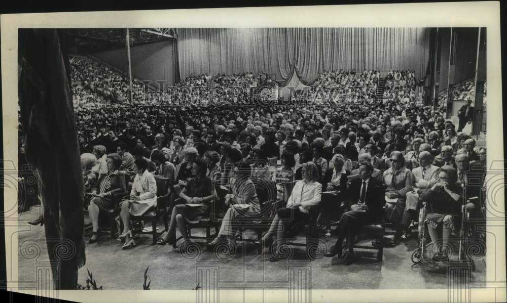 1976 Press Photo Rensselaer Polytechnic Institute graduation ceremony, New York- Historic Images