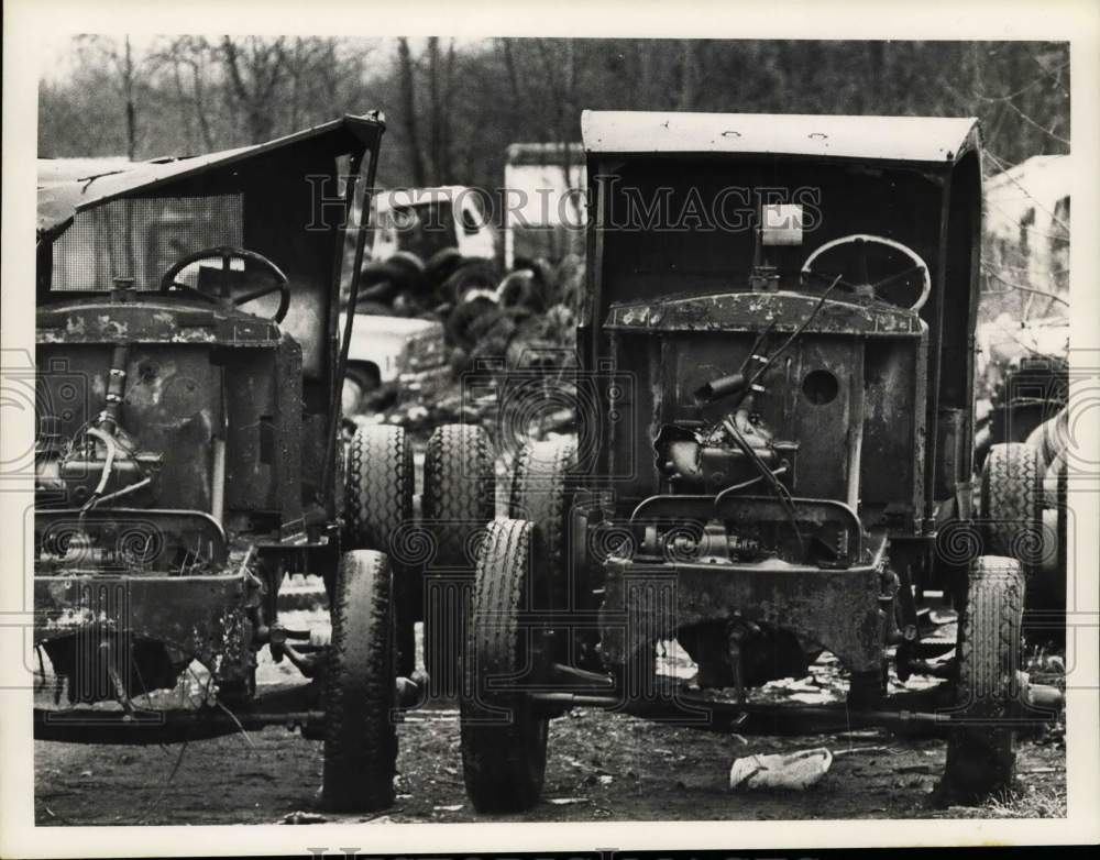 1981 Press Photo Antique cars in New York junkyard - tua53802