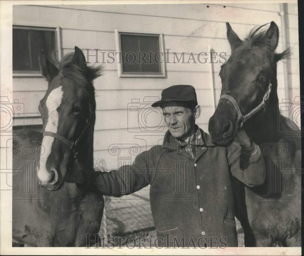 1959 Press Photo Nicholas Baran, horse trainer, with horses in Colonie, New York- Historic Images