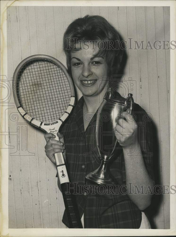 1962 Press Photo Diane Rafter with tennis racket &amp; trophy at YWCA in New York- Historic Images