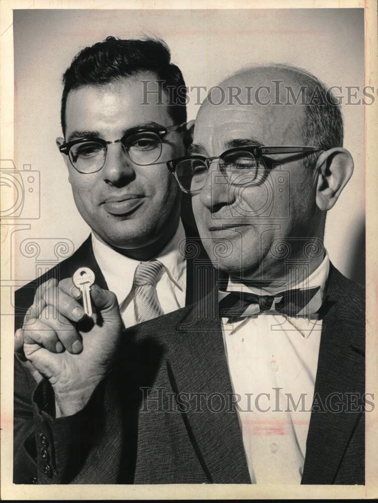 1965 Press Photo Edwin & William Phillips, New York - tua58140- Historic Images