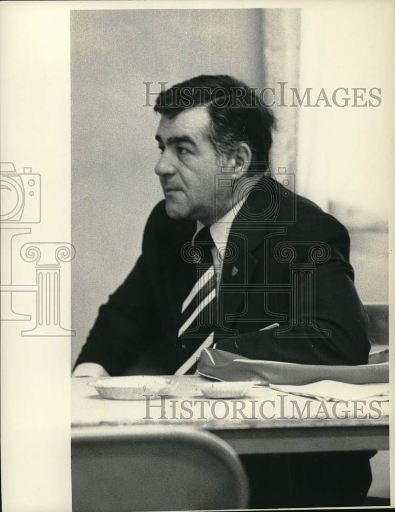 1980 Press Photo Tony Phillips, International Amateur Boxing Referee, New York- Historic Images