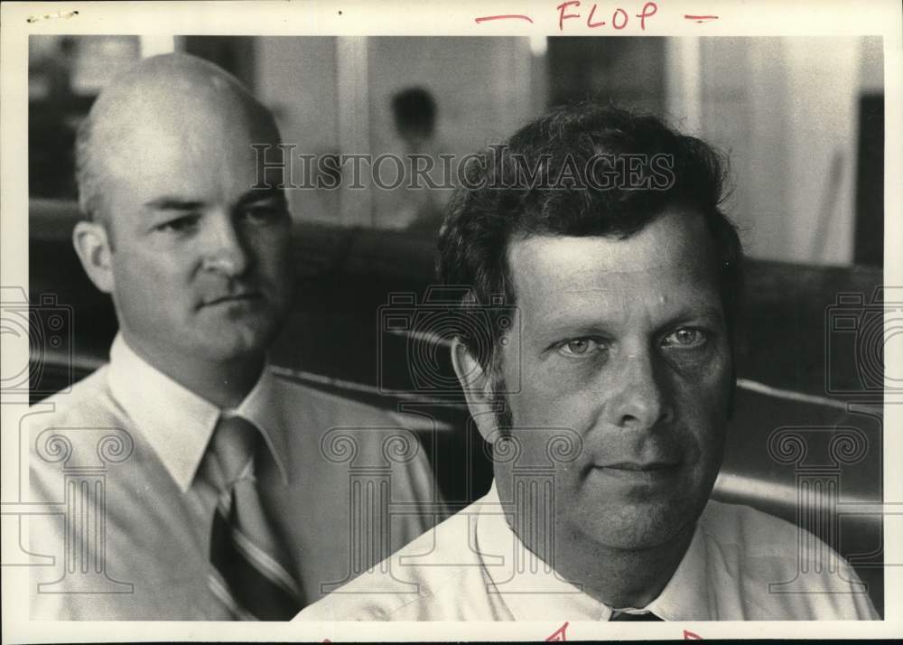 1976 Press Photo Mark T. Hamilton with William E. Krone in New York - tua58471