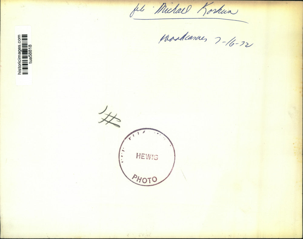 1972 Press Photo Michael Korhun with wood carvings in his New York home