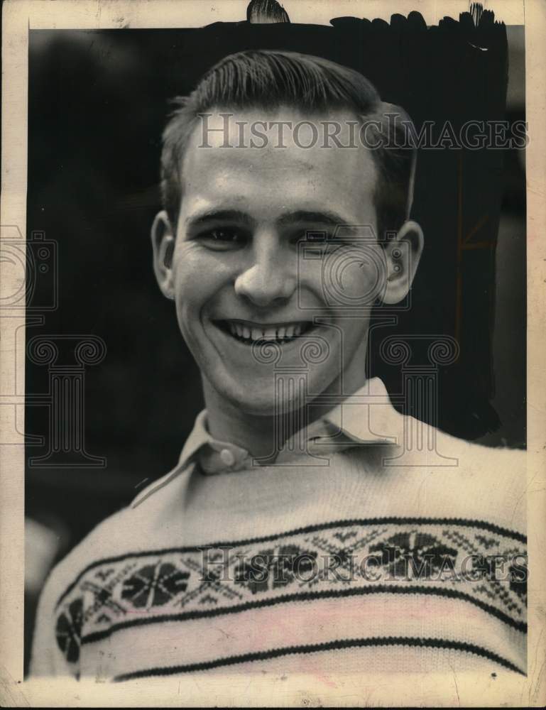 1948 Press Photo US Olympic figure skater Dick Button in Switzerland - tua62381- Historic Images