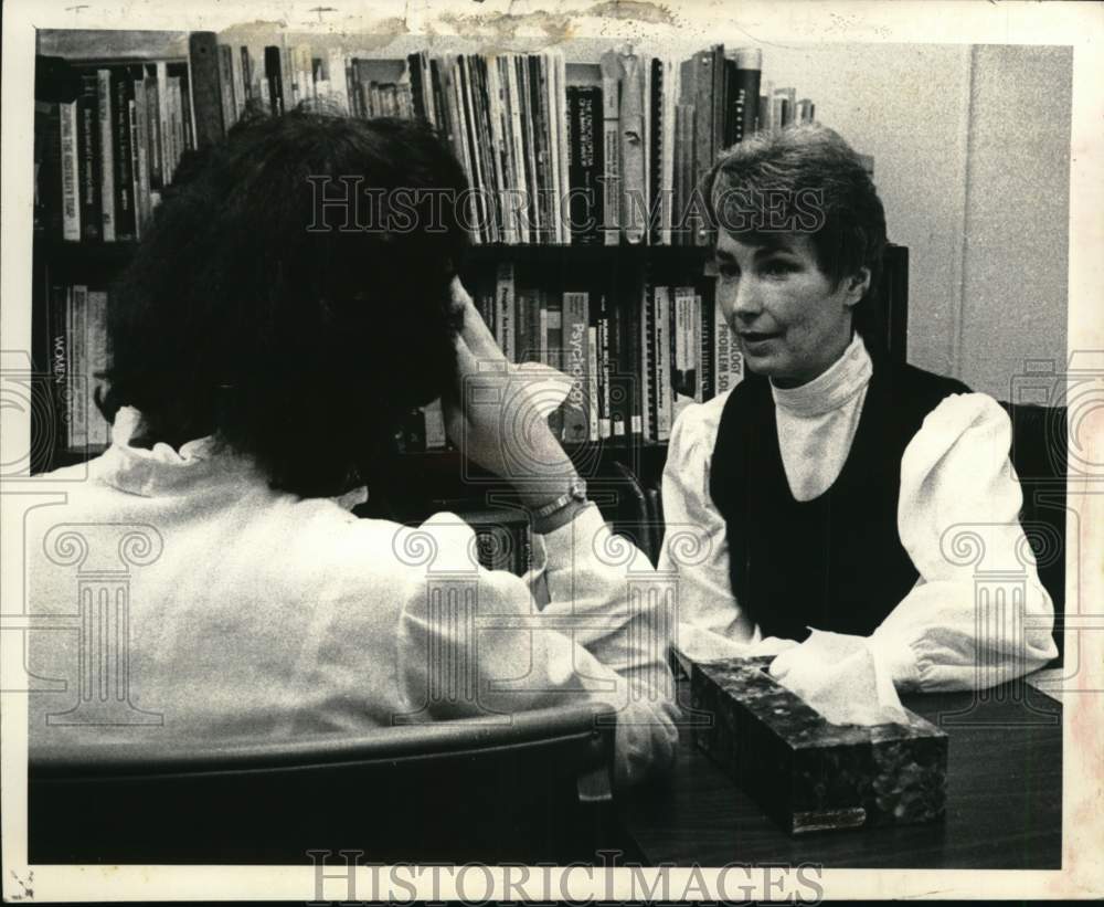 1982 Press Photo Dr. Margery S. Brown, Siena College, Loudonville, New York