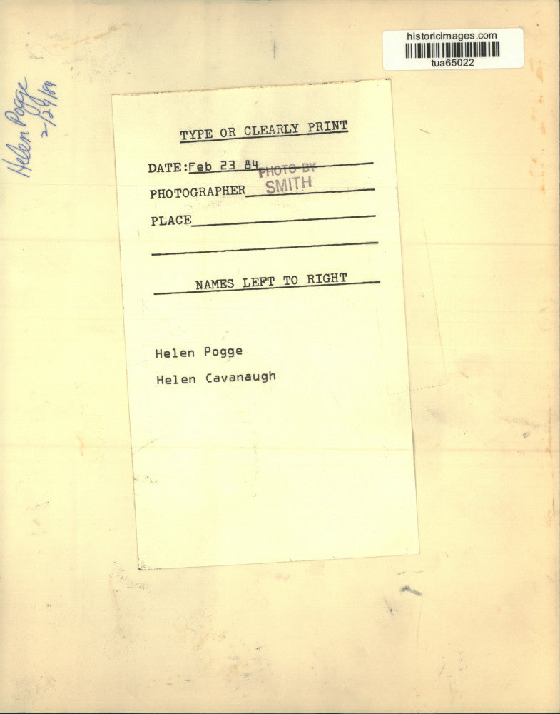 1984 Press Photo Helen Pogge with Helen Cavanaugh in Stuyvesant, New York