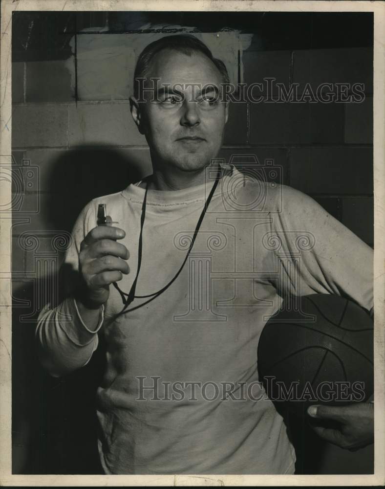 1950 Press Photo Bill Boehner, Vincentian Institute coach, Albany, New York- Historic Images