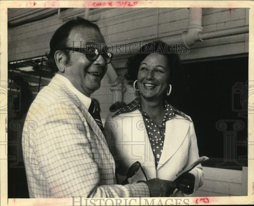 1975 Press Photo Mr. &amp; Mrs. John Cosa in Saratoga, New York - tua73799- Historic Images