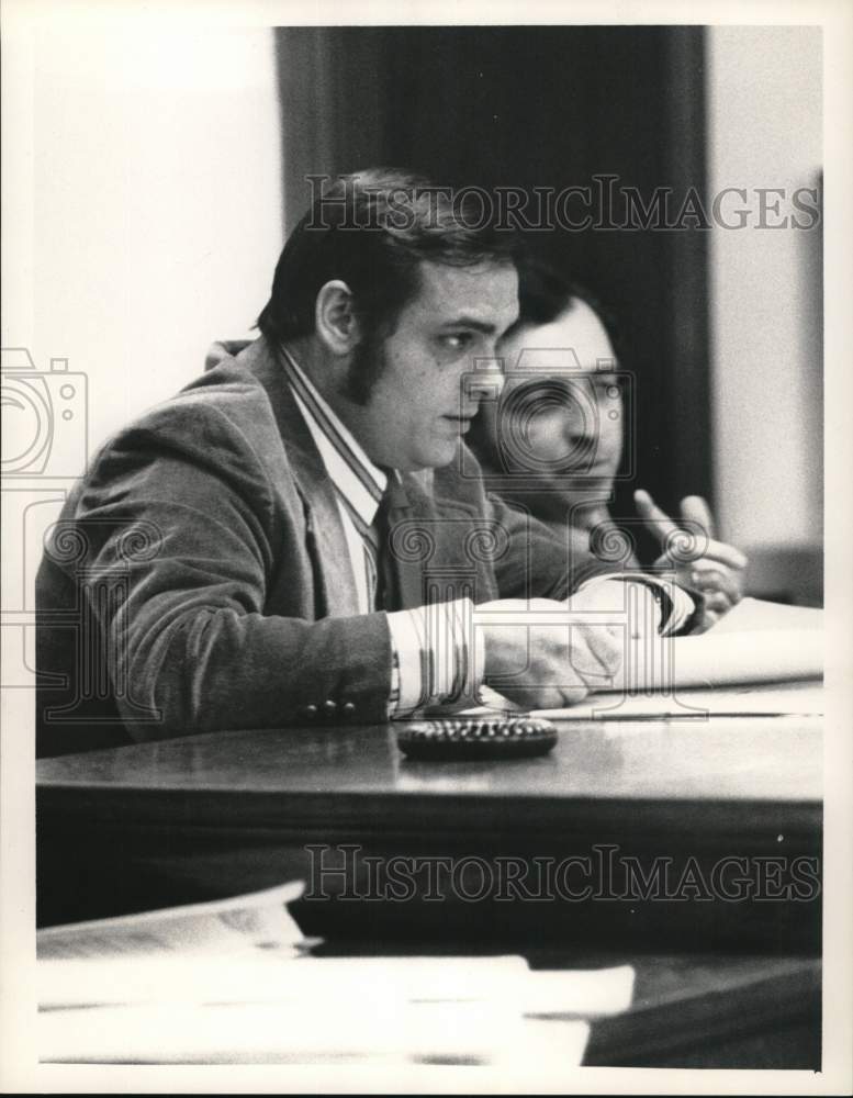 Load image into Gallery viewer, 1974 Press Photo Frank Colarustolo &amp; Harry Robinson in Albany, New York meeting
