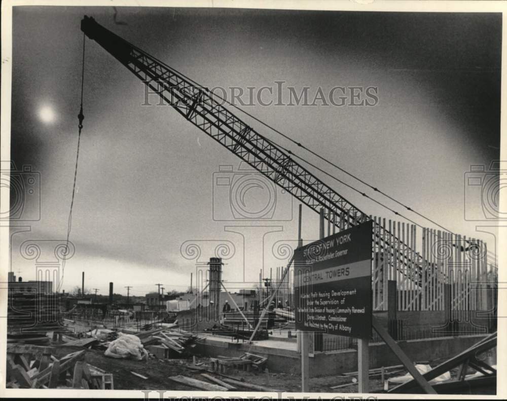 1972 Press Photo Construction of Central Towers housing project in Albany, NY- Historic Images