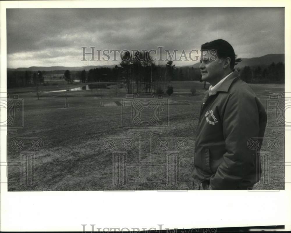 1987 Press Photo Gary Bowen surveys Hiland Park Golf Course, Glens Falls, NY- Historic Images