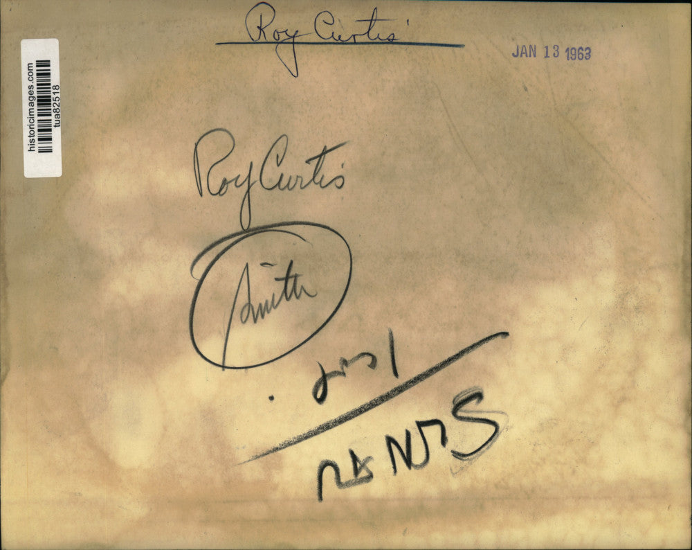 1963 Press Photo Roy Curtis in cockpit of airplane in New York - tua82518