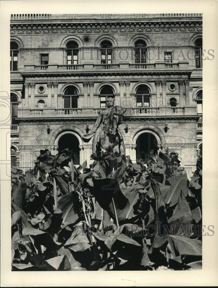1984 Press Photo General Sheridan statue outside State Capitol, Albany, New York