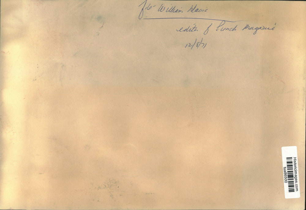 1971 Press Photo William Davis, editor of Punch magazine, in his office