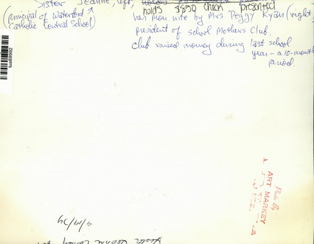 1974 Press Photo School Mothers Club donates to school in Waterford, New York