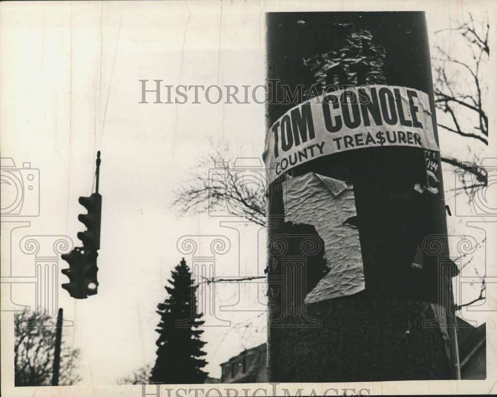 1972 Press Photo Campaign advertising on utility pole in New York - tua90338- Historic Images