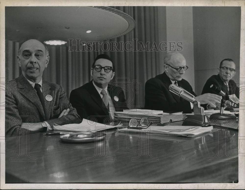 1970 Press Photo Earth Day panel held at State University of New York, Albany- Historic Images