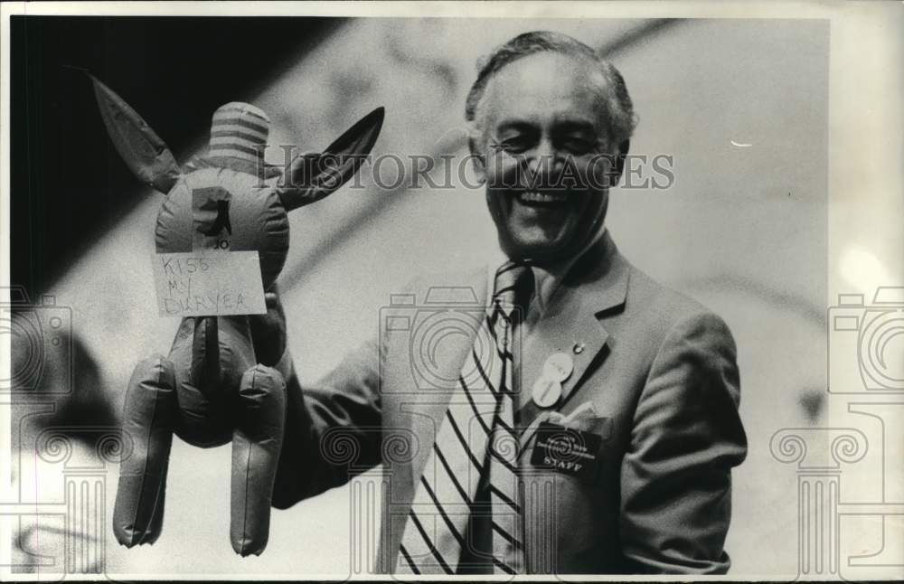 1978 Press Photo Martin Haves at New York State Democratic Party Caucus- Historic Images