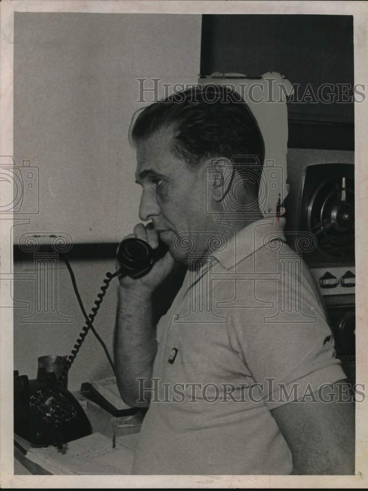 1968 Press Photo Sam DeCesare on phone in his Schenectady, New York shop- Historic Images